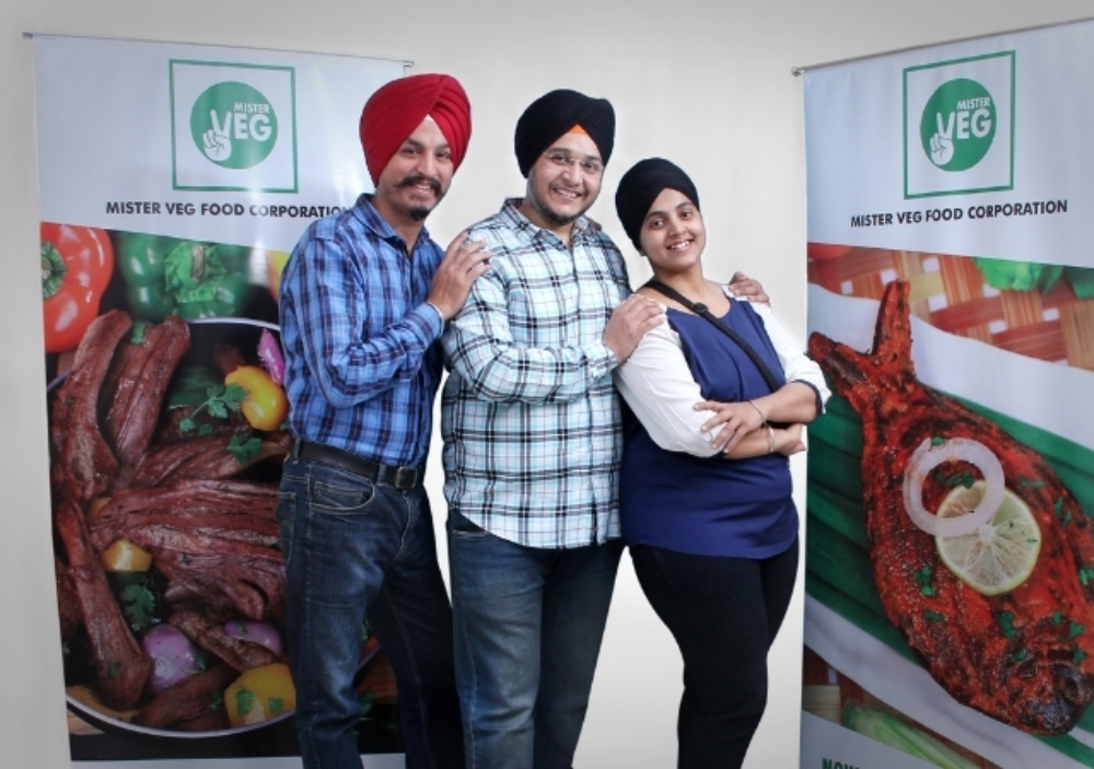 Rupinder and Simarjeet, founders of Mister Veg, along with Sushmeet (plant supervisor), are successful entrepreneurs in Faridabad.